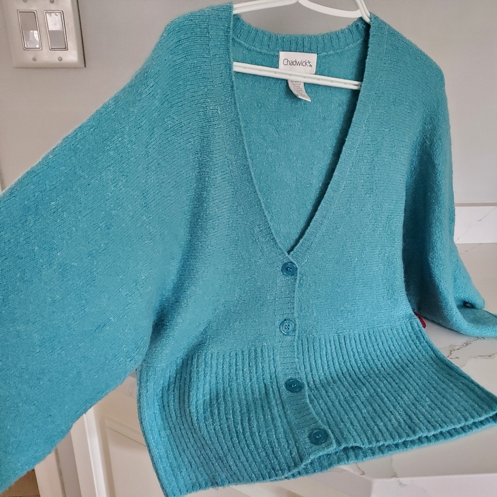 Sweater - Picture 2 of 4